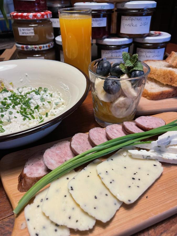 Bed and Breakfast Folwark Goscino-Dwor Esterno foto
